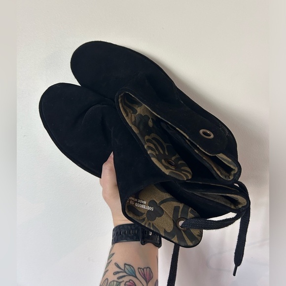 Fly London Yebi Ruched Suede Wedge Booties Shoes BLACK Size 10 - Picture 8 of 11